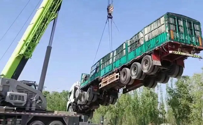 复兴区道路脱困救援案例